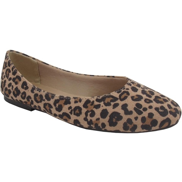 Jellypop Pamela Flats Leopard Print Women's Flats NWT - Picture 1 of 10